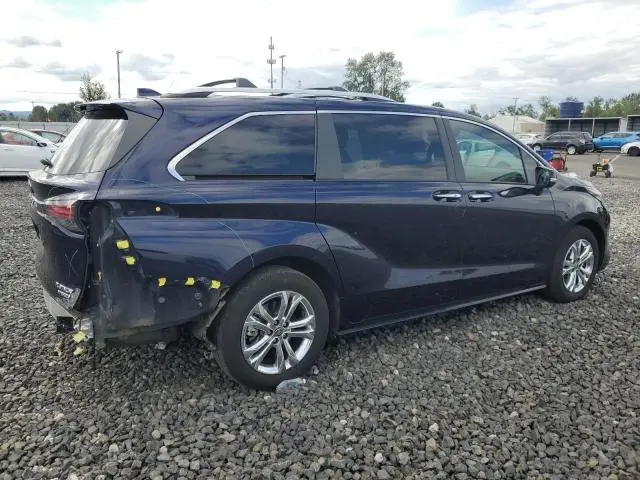 2023 TOYOTA SIENNA LIMITED  