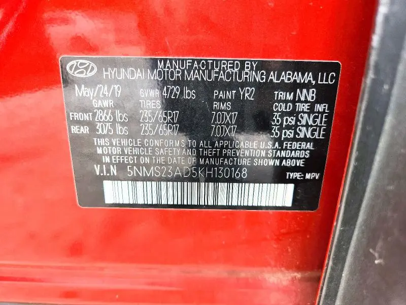 2019 HYUNDAI SANTA FE SE  