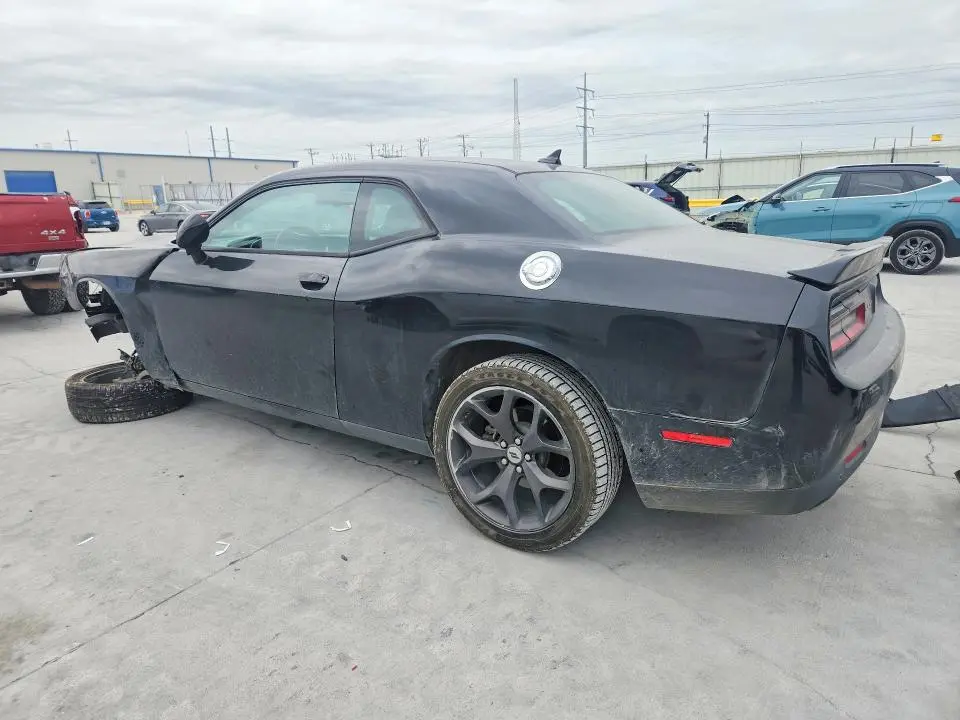 2017 DODGE CHALLENGER SXT  
