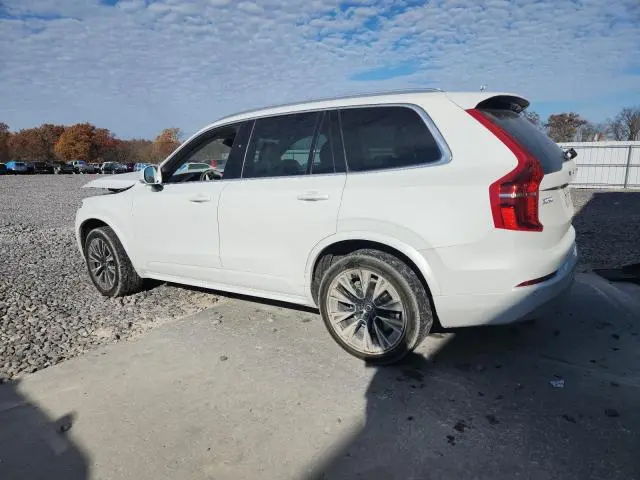 2022 VOLVO XC90 T6 MOMENTUM  