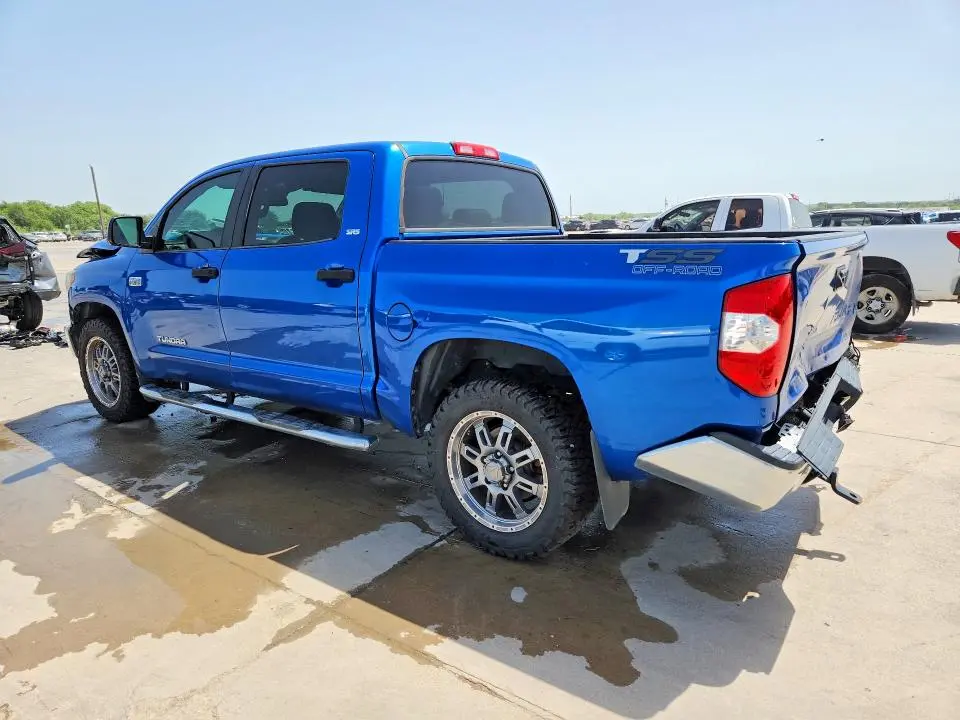 2018 TOYOTA TUNDRA CREWMAX SR5  
