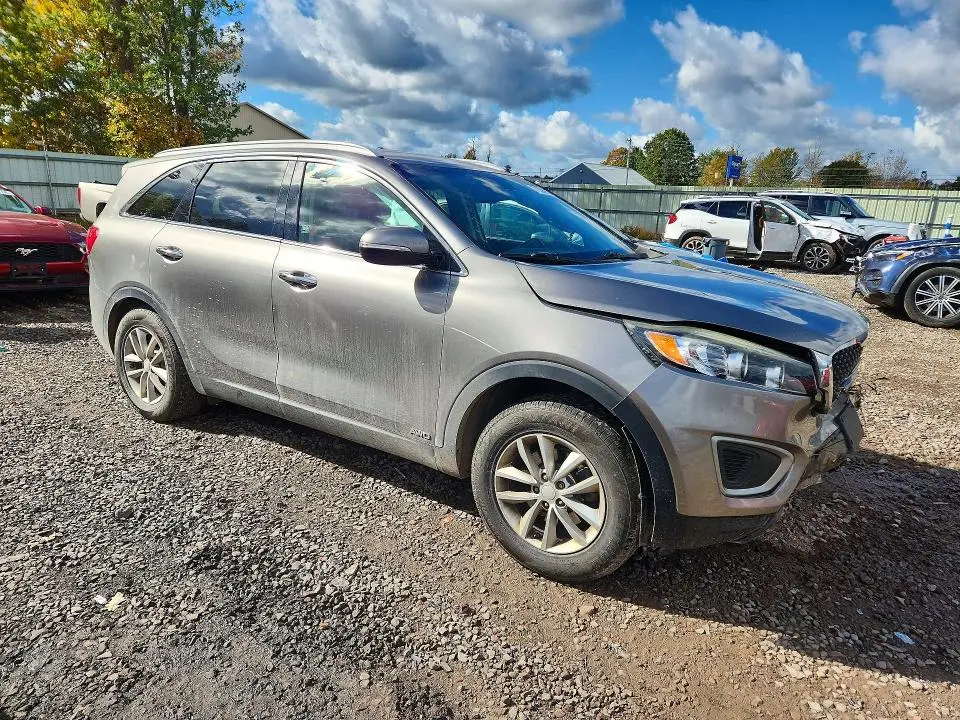 2017 KIA SORENTO LX  