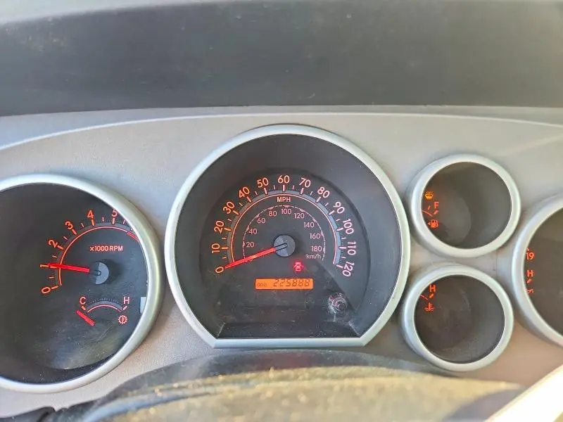 2010 TOYOTA TUNDRA CREWMAX SR5  