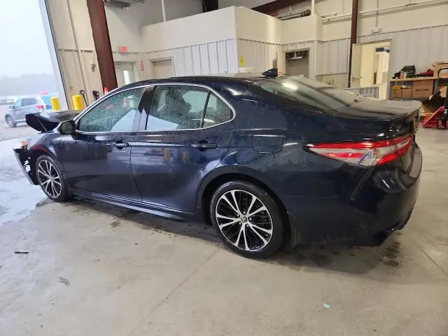 2019 TOYOTA CAMRY SE  