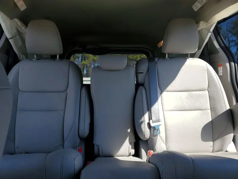 2020 TOYOTA SIENNA XLE 8-PASSENGER  