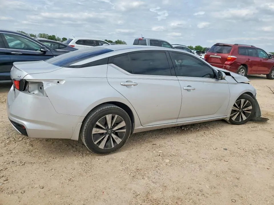 2019 NISSAN ALTIMA SV  