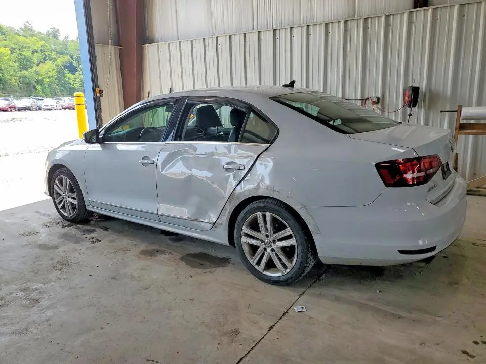 2017 VOLKSWAGEN JETTA SEL  