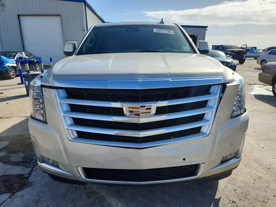 2016 CADILLAC ESCALADE LUXURY  