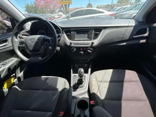 2019 HYUNDAI ACCENT SE  