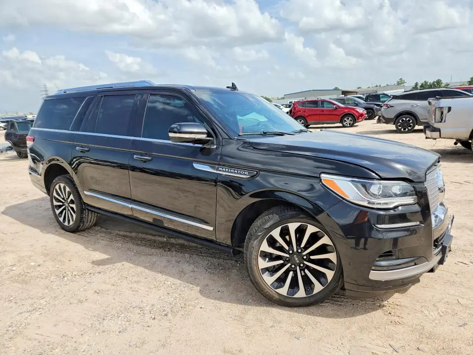 2022 LINCOLN NAVIGATOR L RESERVE  