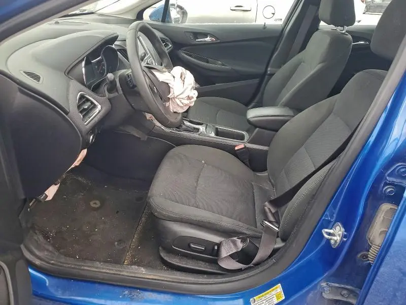 2017 CHEVROLET CRUZE LT  