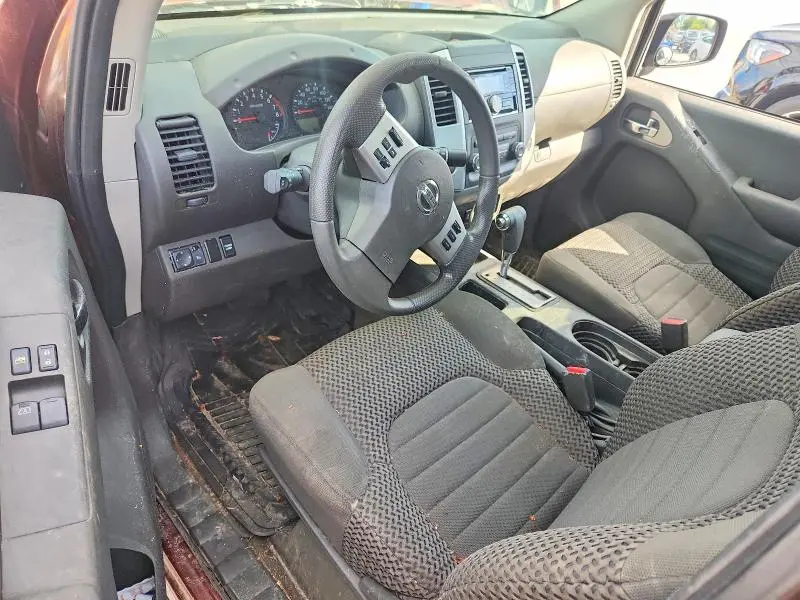 2017 NISSAN FRONTIER SV V6  