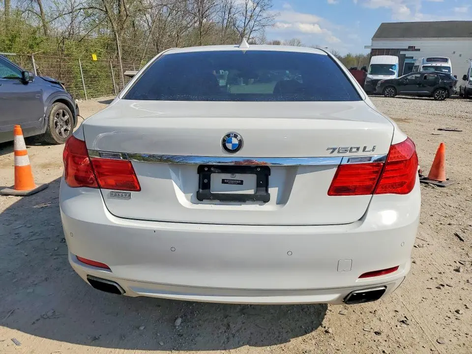 2012 BMW 750 LXI  