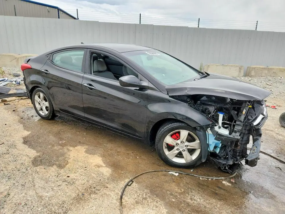 2012 HYUNDAI ELANTRA GLS  