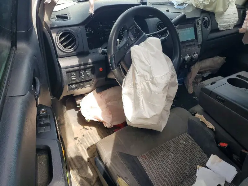 2018 TOYOTA TUNDRA SR  