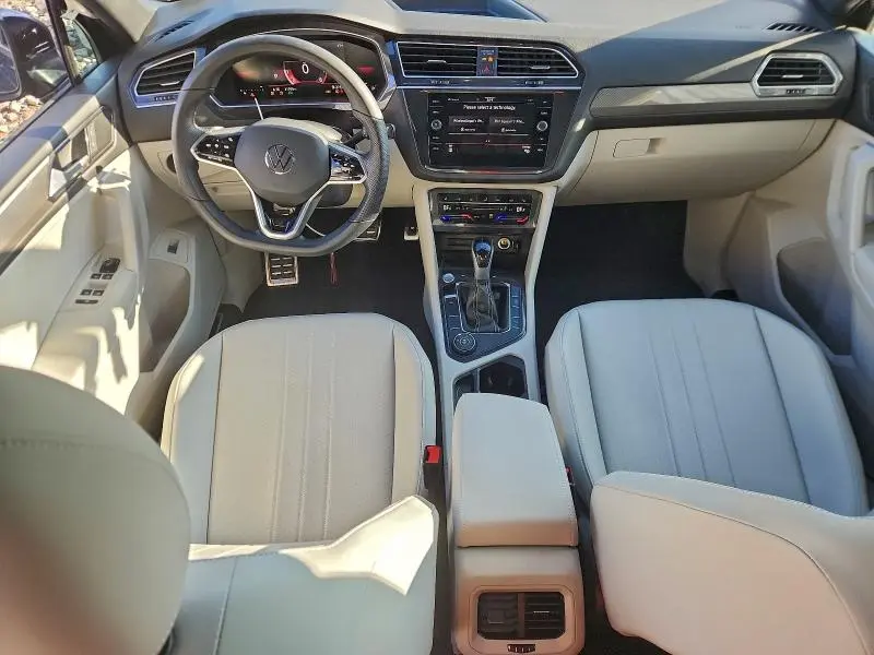 2024 VOLKSWAGEN TIGUAN SE R-LINE BLACK  