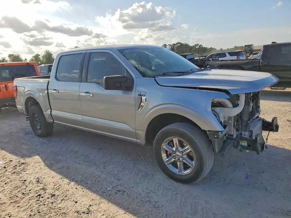 2025 FORD F150 XLT  