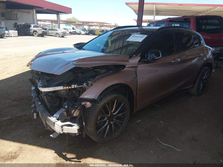 2017 INFINITI QX30 PREMIUM