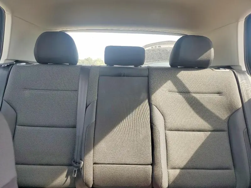 2016 VOLKSWAGEN GOLF S/SE  