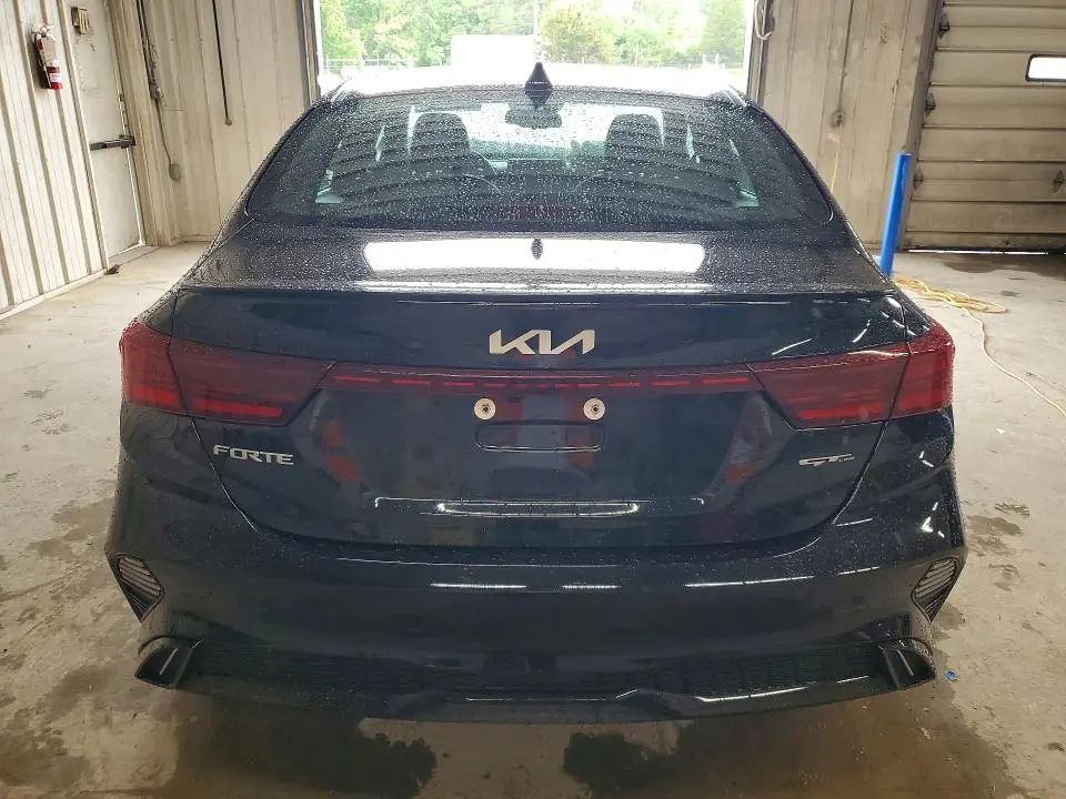 2024 KIA FORTE GT LINE  