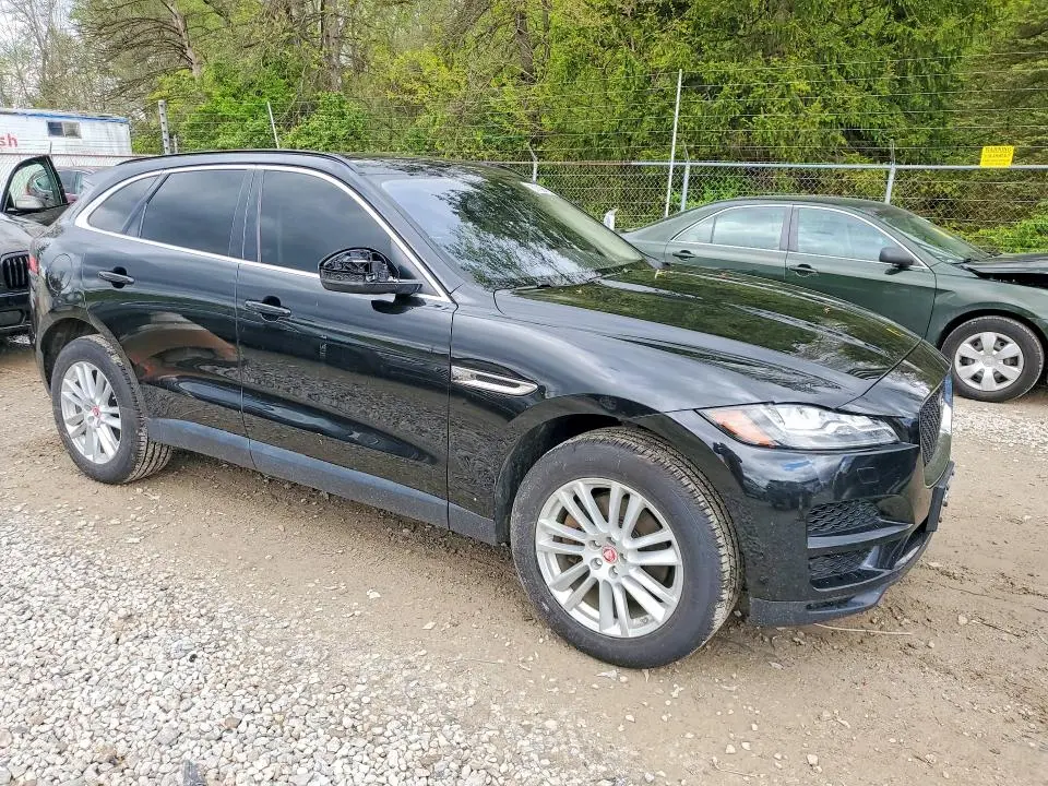 2018 JAGUAR F-PACE PRESTIGE  