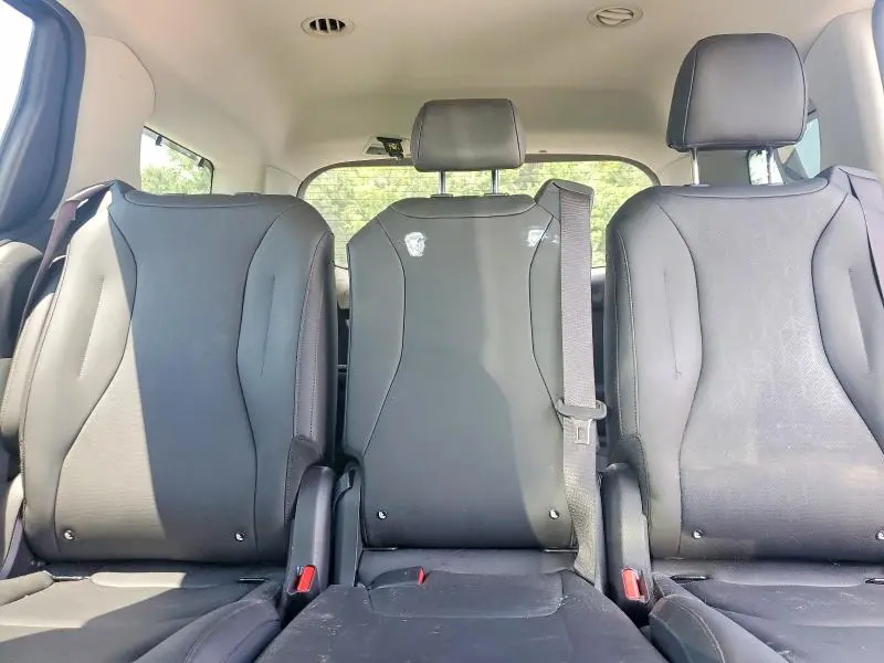 2022 KIA CARNIVAL EX  