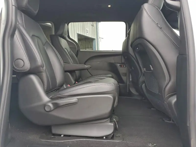 2026 CHRYSLER PACIFICA HYBRID SELECT  