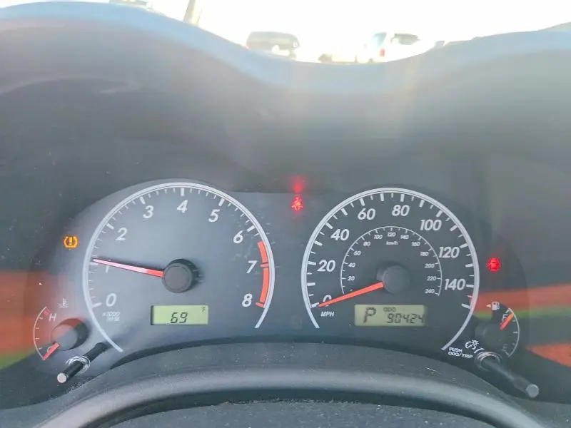 2011 TOYOTA COROLLA LE