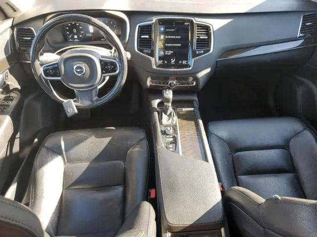 2018 VOLVO XC90 T6  