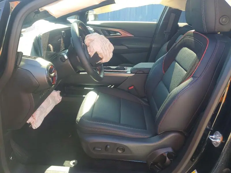 2025 CHEVROLET EQUINOX RS  
