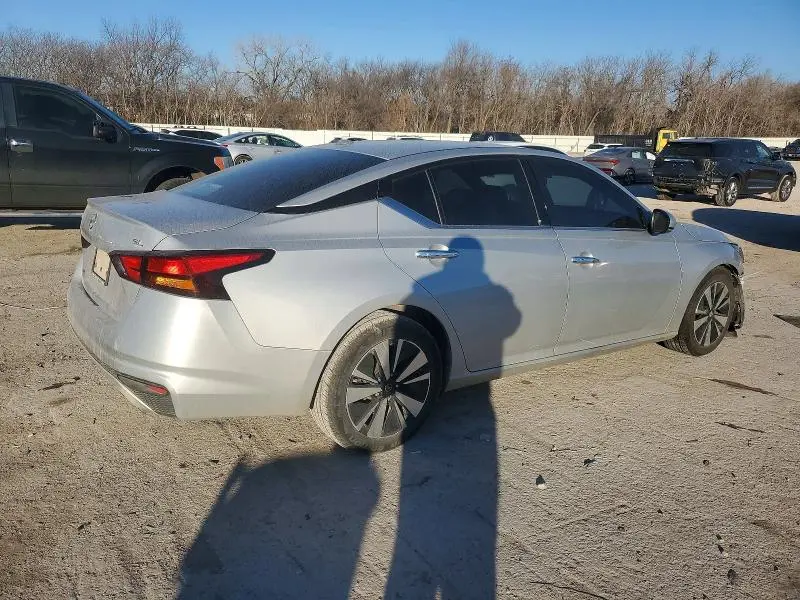 2019 NISSAN ALTIMA SL  