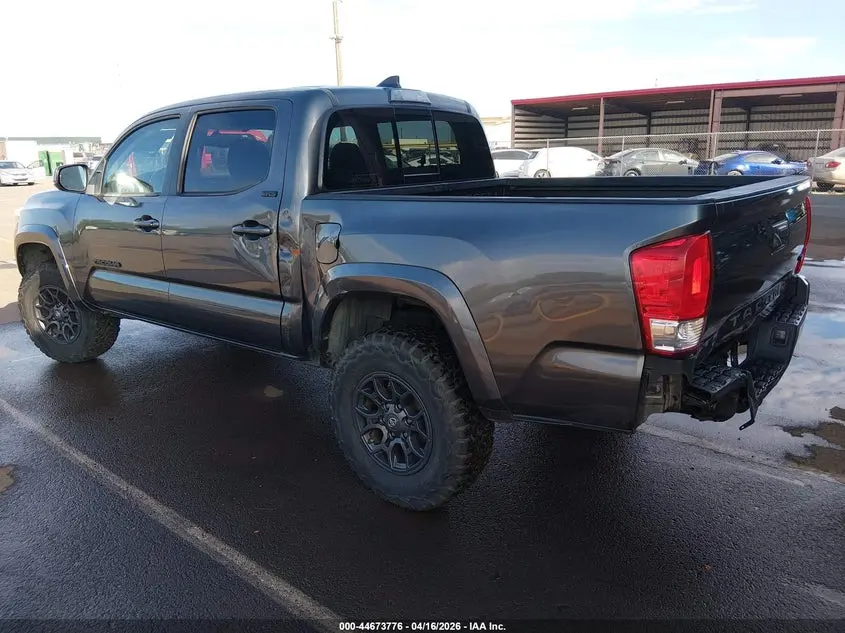 2017 TOYOTA TACOMA SR5 V6