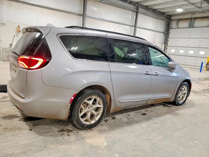 2017 CHRYSLER PACIFICA TOURING L  