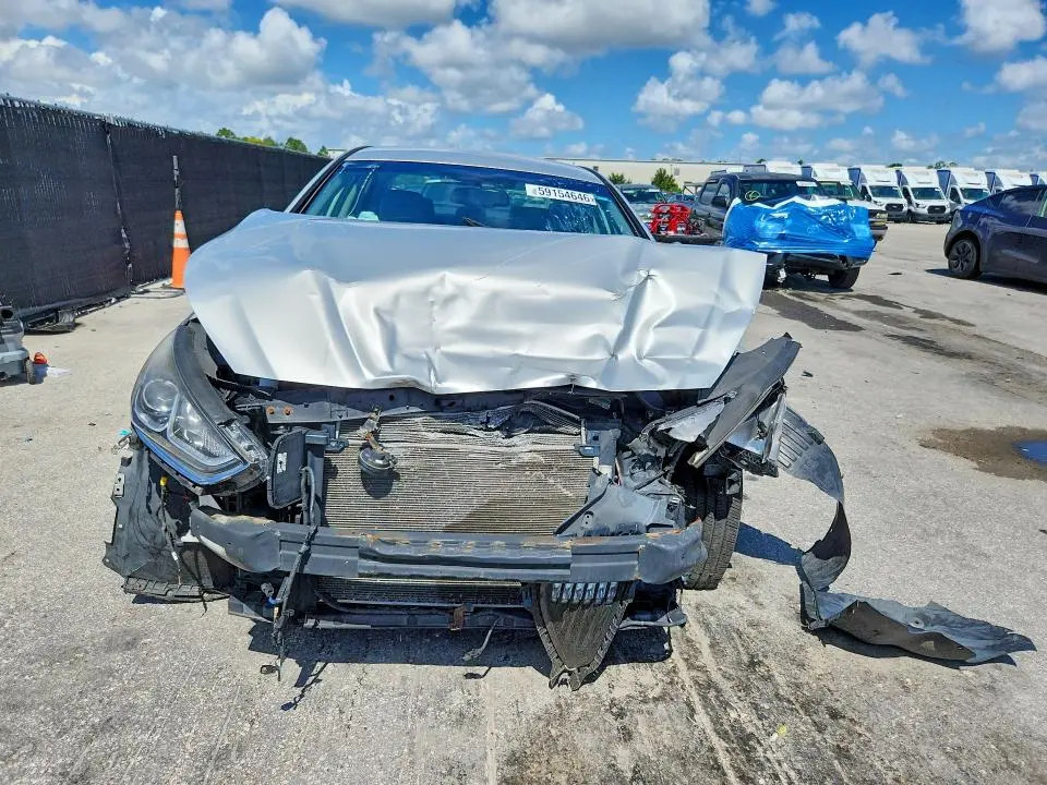 2019 HYUNDAI SONATA SEL  