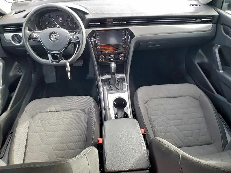 2021 VOLKSWAGEN PASSAT S  