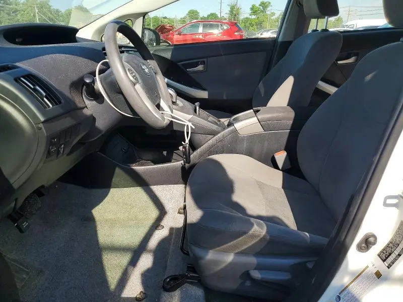 2015 TOYOTA PRIUS THREE  