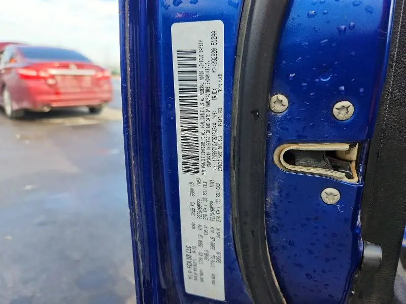2016 RAM 1500 SLT  