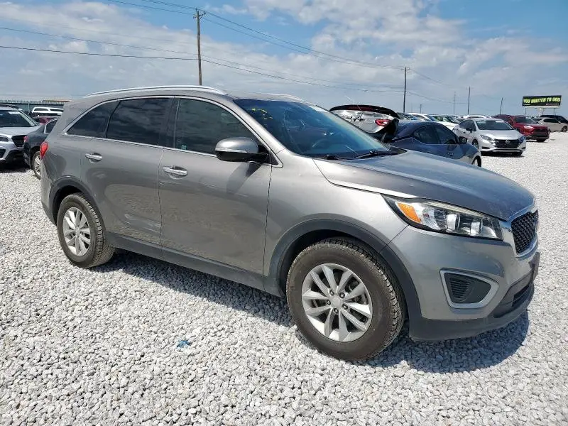 2017 KIA SORENTO LX  