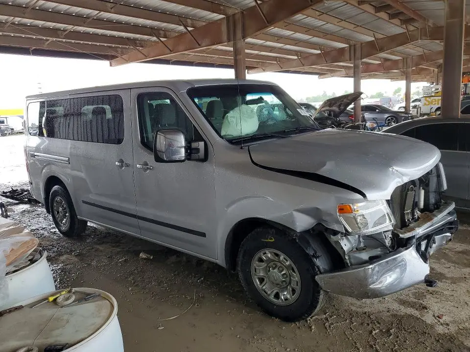 2015 NISSAN NV 3500 HD SV  