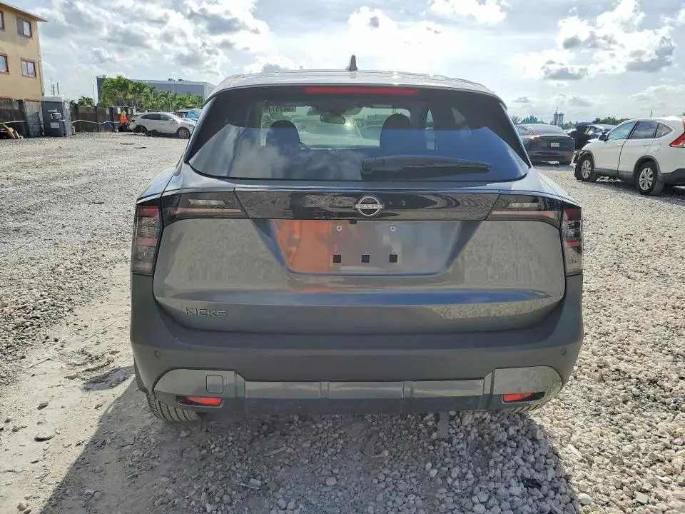 2025 NISSAN KICKS SV  