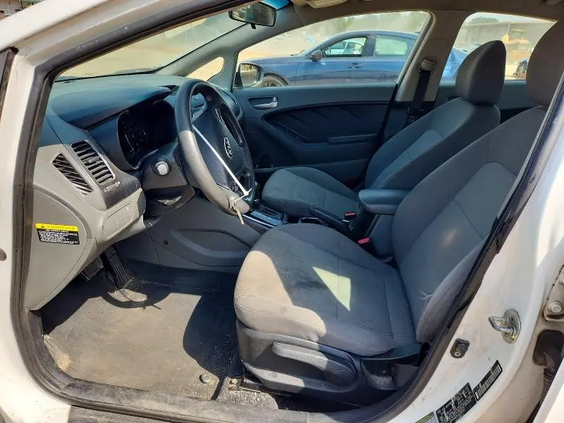 2018 KIA FORTE LX  