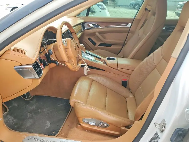 2013 PORSCHE PANAMERA 2  