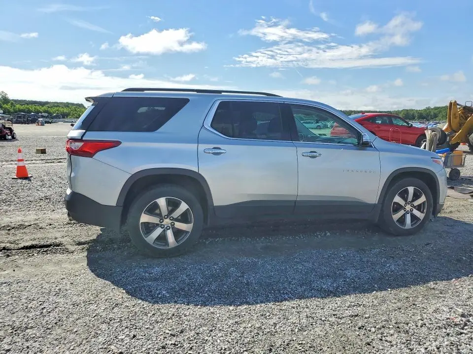 2020 CHEVROLET TRAVERSE LT  