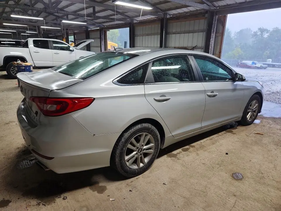 2016 HYUNDAI SONATA SE  