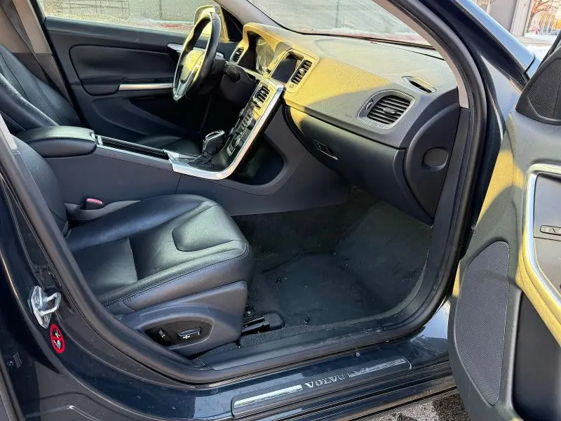 2015 VOLVO S60 PREMIER  