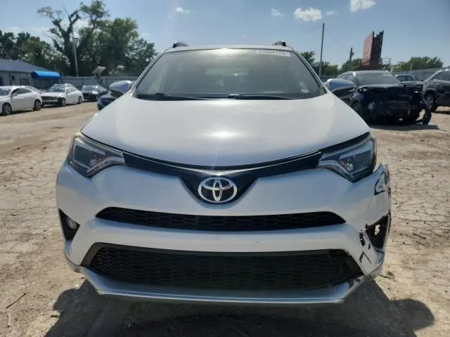 2016 TOYOTA RAV4 SE  