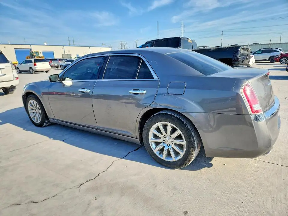 2012 CHRYSLER 300 LIMITED  