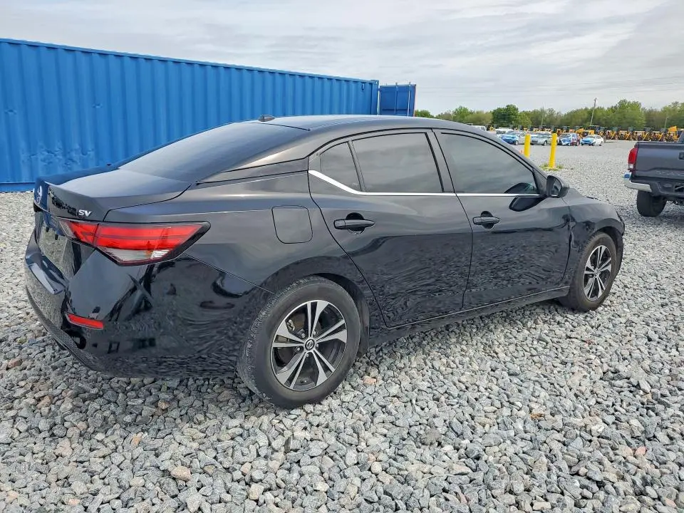 2022 NISSAN SENTRA SV  