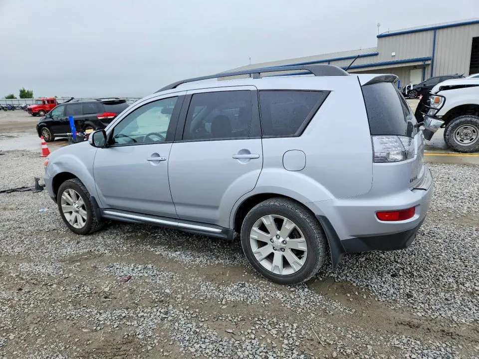 2012 MITSUBISHI OUTLANDER SE  