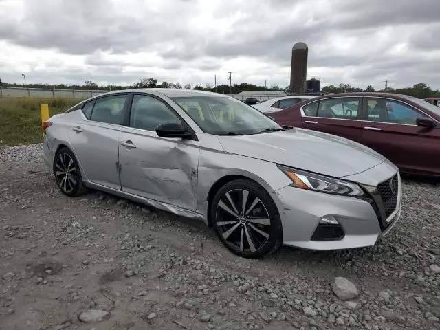 2021 NISSAN ALTIMA SR  